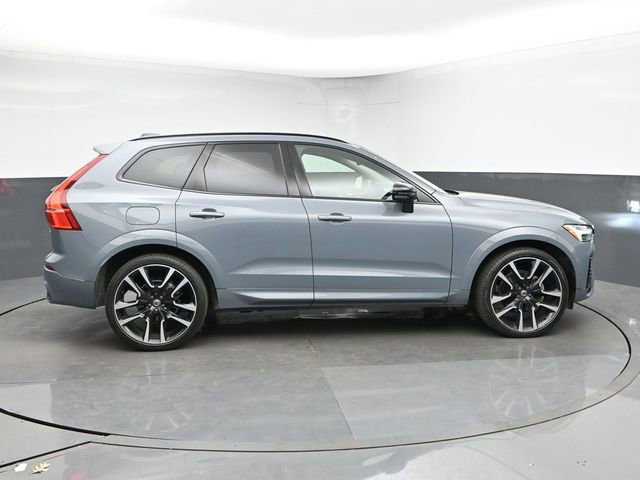 Used 2023 Volvo XC60 B5 Ultimate w/ Climate Package FWD image 9