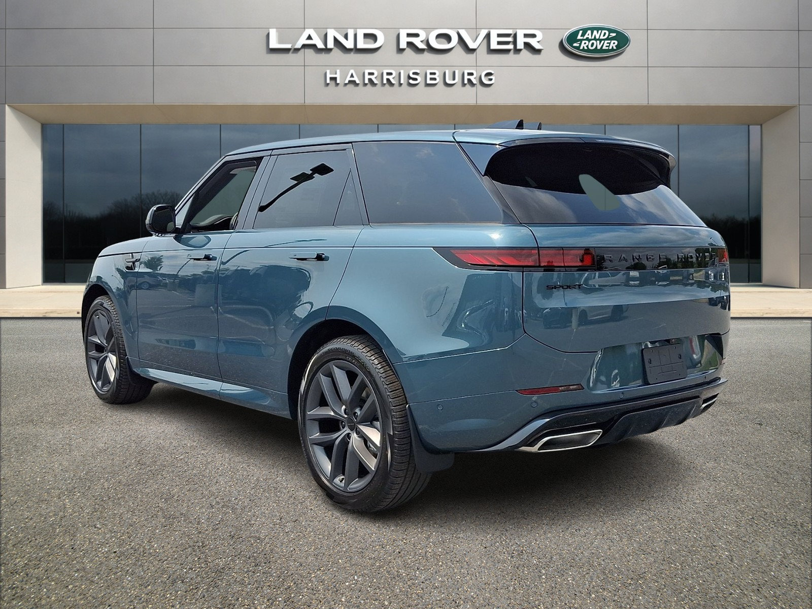 New 2026 Land Rover Range Rover Sport Dynamic SE AWD/4WD image 2