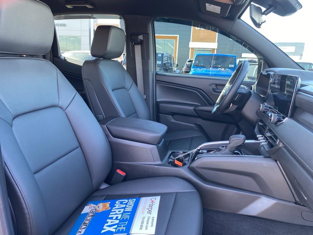 Used 2025 Chevrolet Colorado Trail Boss image 11