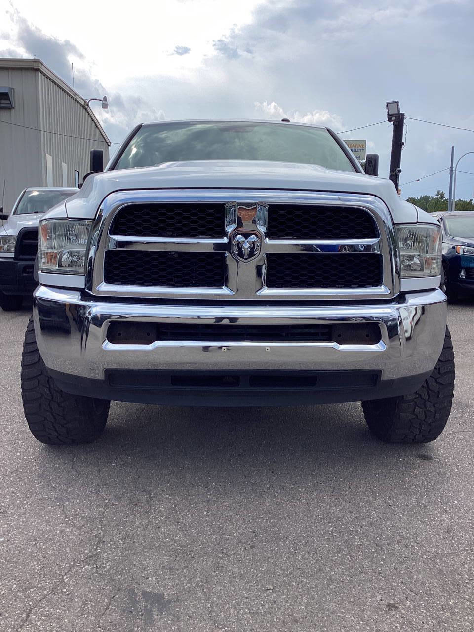 Used 2017 RAM 2500 SLT image 5