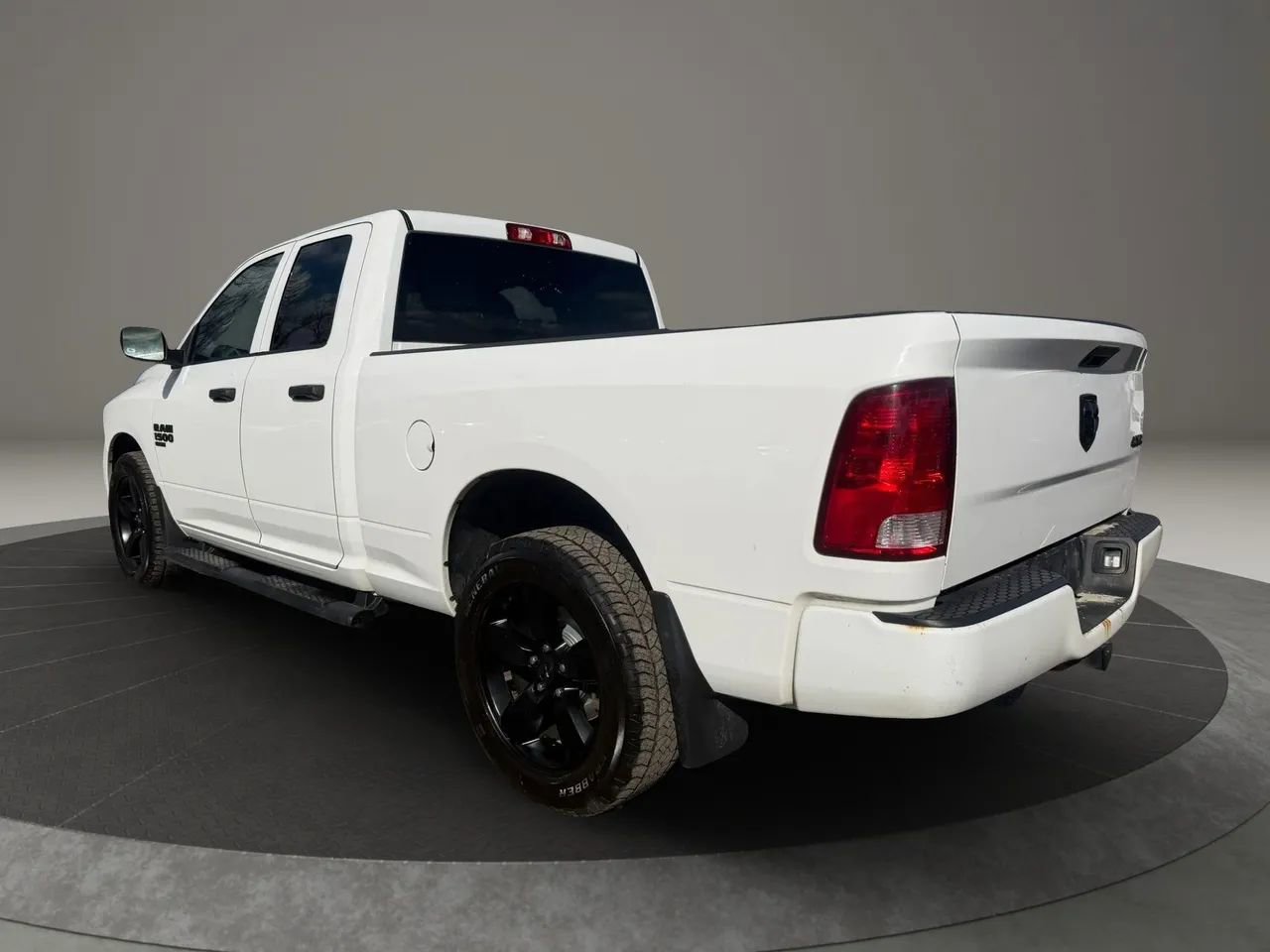 Used 2019 RAM 1500 Express w/ Express Value Package AWD/4WD image 7