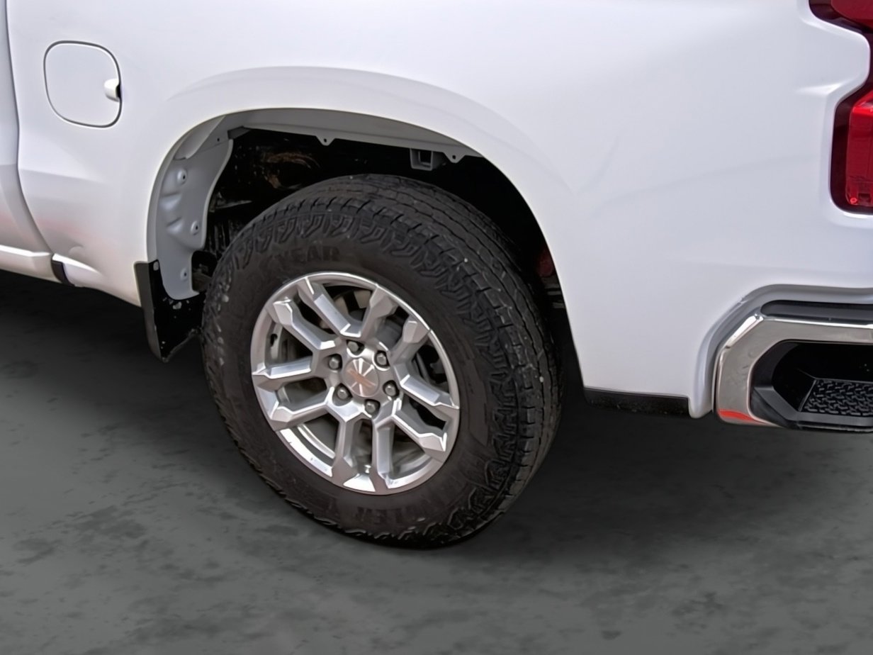 Certified 2023 Chevrolet Silverado 1500 LT w/ Z71 Off-Road Package image 9