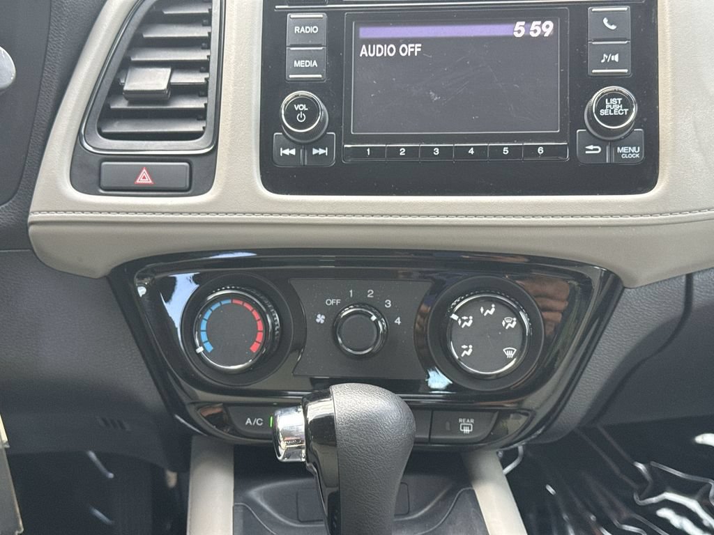 Used 2021 Honda HR-V LX image 16