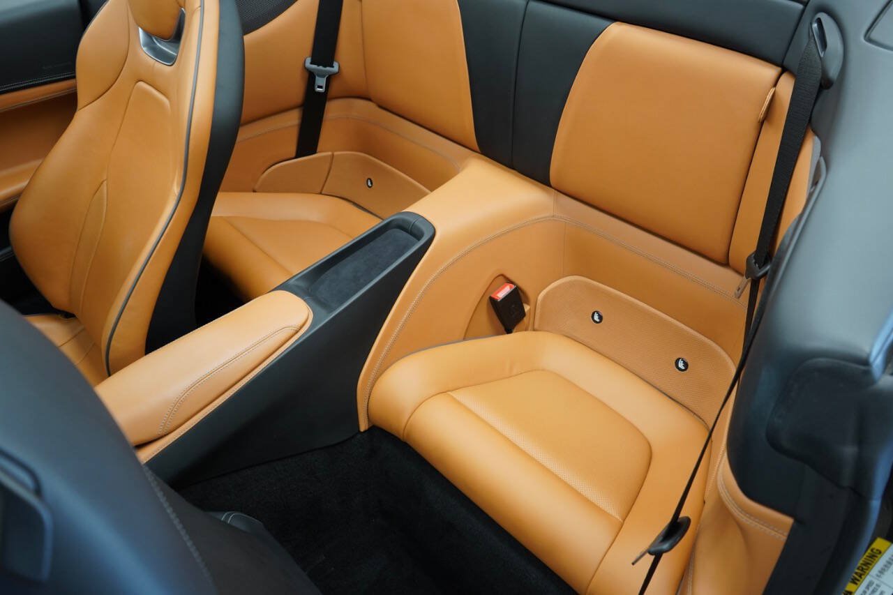 Used 2019 Ferrari Portofino RWD image 74