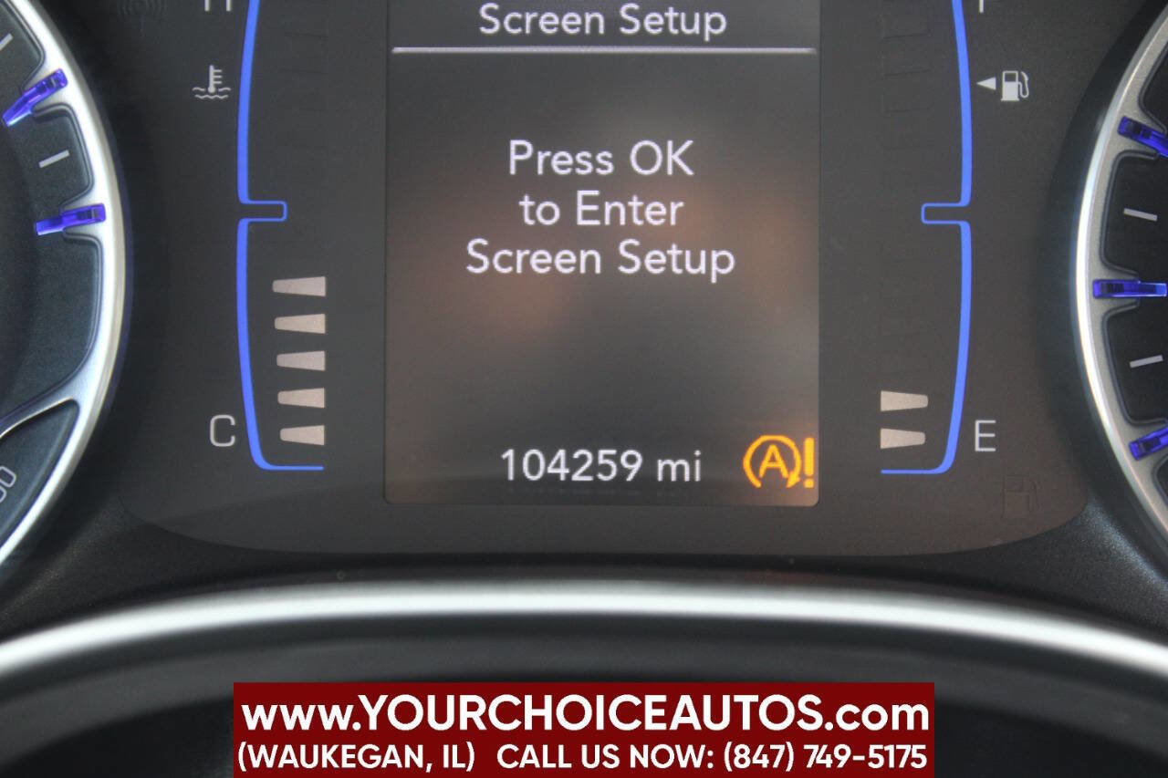 Used 2020 Chrysler Pacifica Touring-L FWD image 29