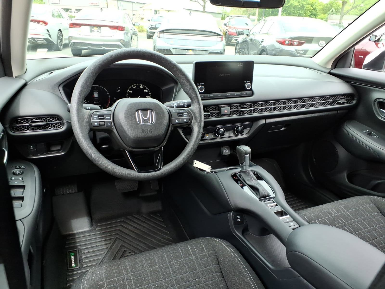 Certified 2025 Honda HR-V LX image 5