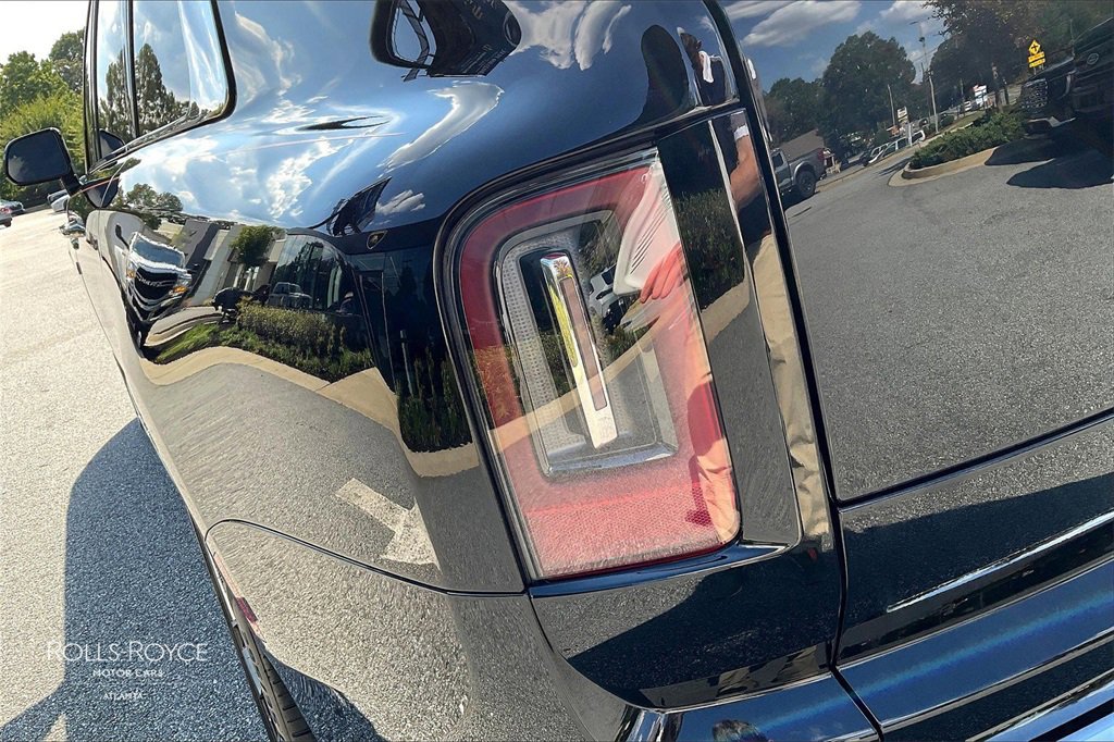 Certified 2025 Rolls-Royce Cullinan image 28