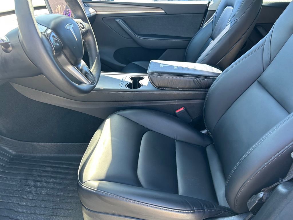 Used 2023 Tesla Model Y Long Range image 11