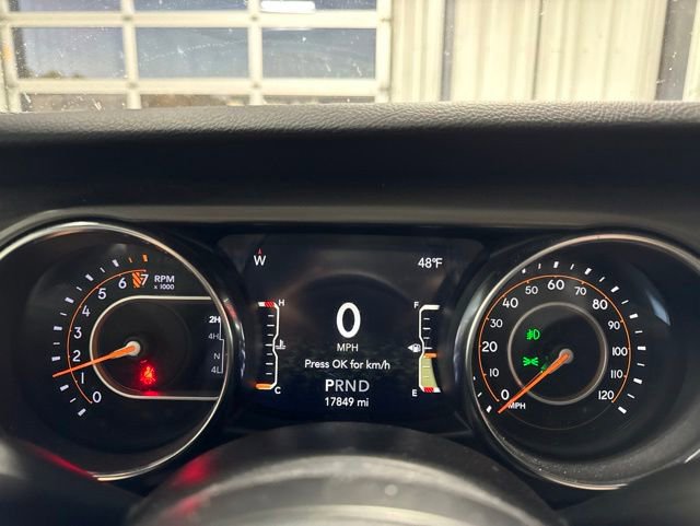 Used 2023 Jeep Gladiator Sport AWD/4WD image 6
