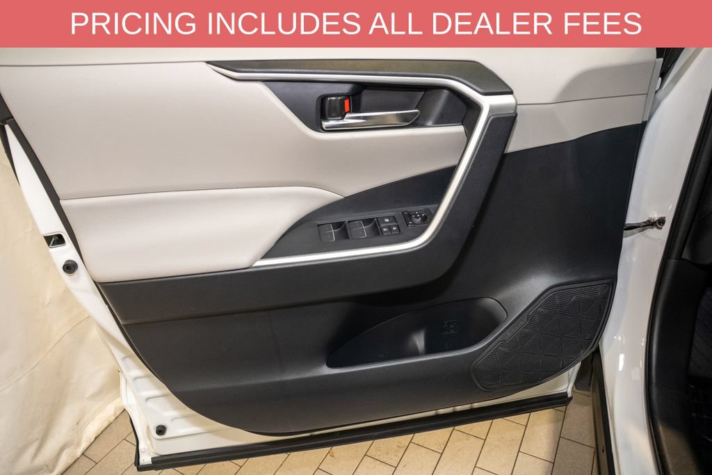 Certified 2023 Toyota RAV4 XLE AWD/4WD image 11