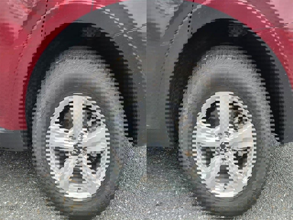 Used 2023 Kia Sorento LX image 9