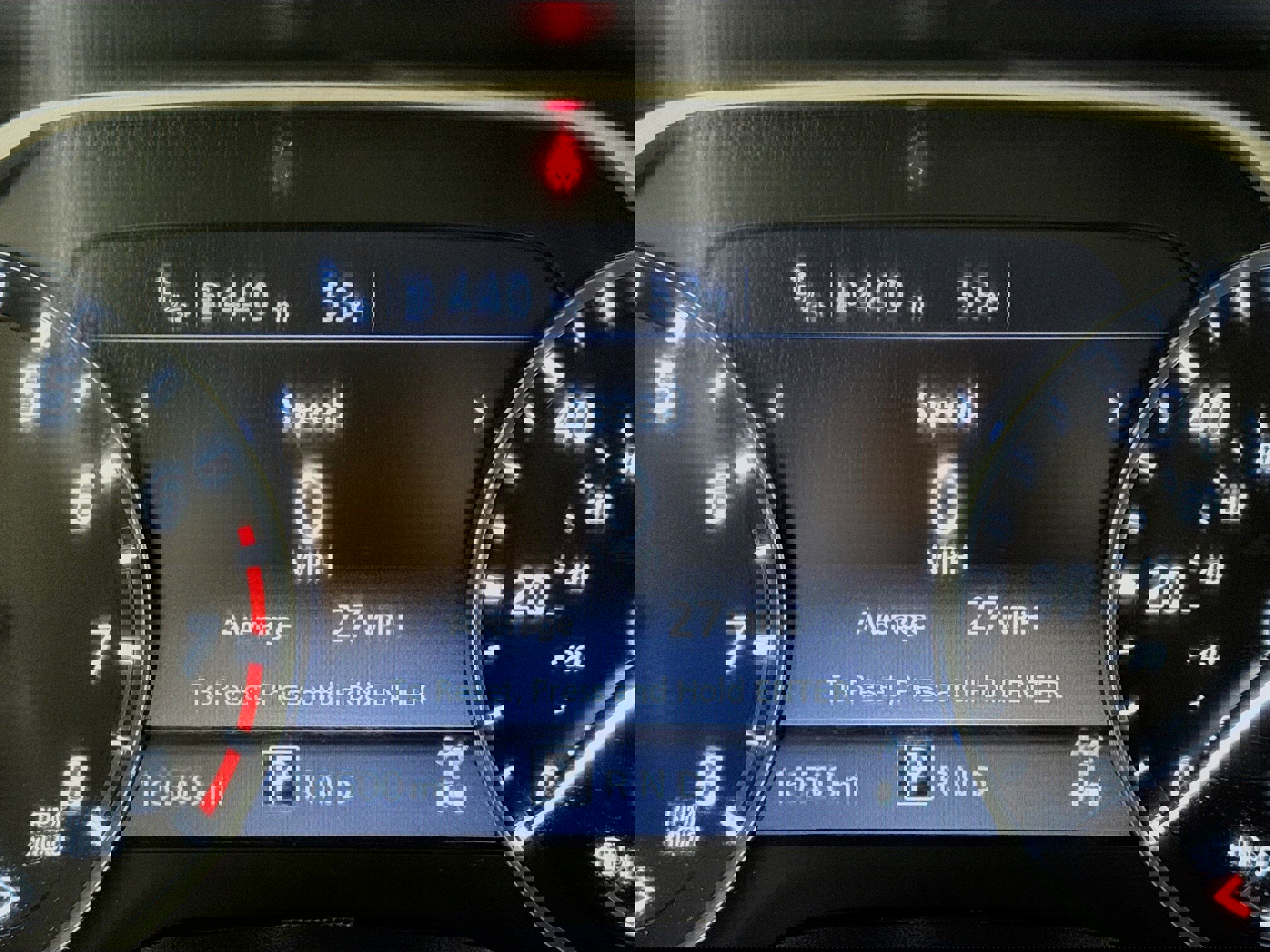 Used 2024 Nissan Titan SV w/ SV Convenience Package image 14