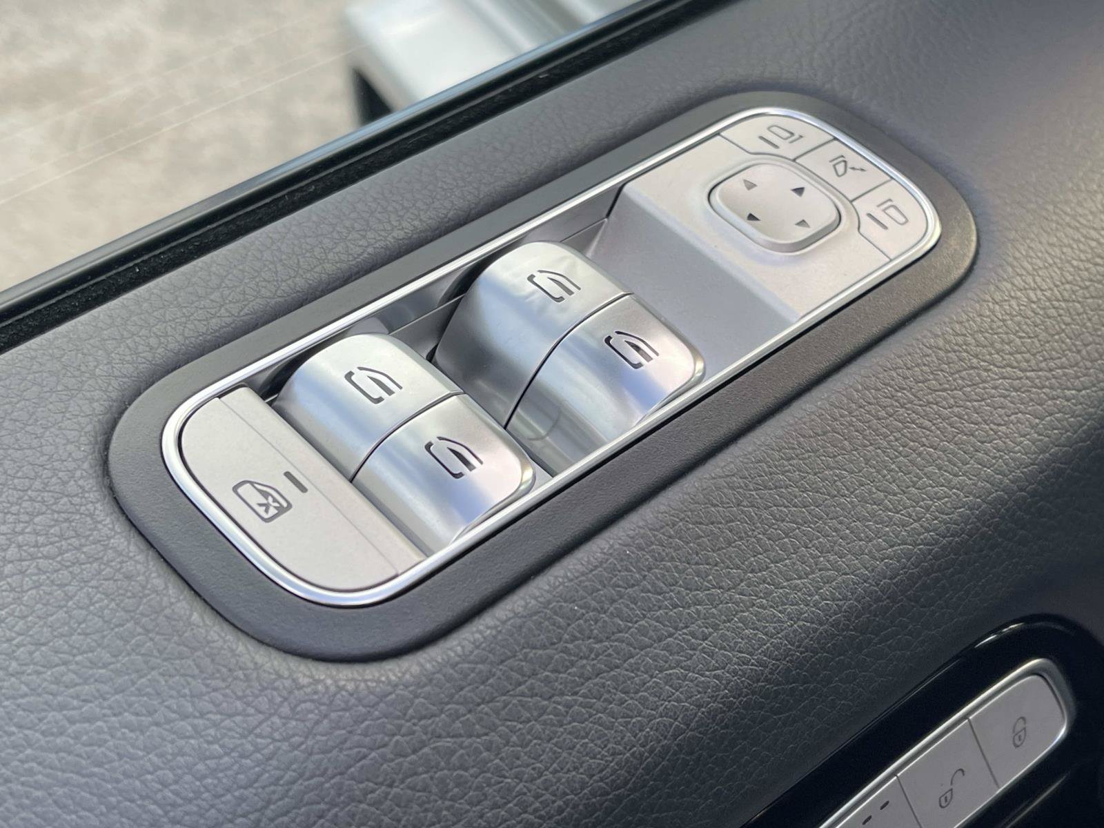 Certified 2025 Mercedes-Benz G 550 image 29