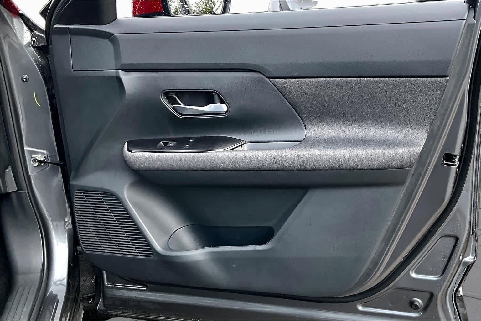 Certified 2026 Nissan Kicks SV FWD image 39