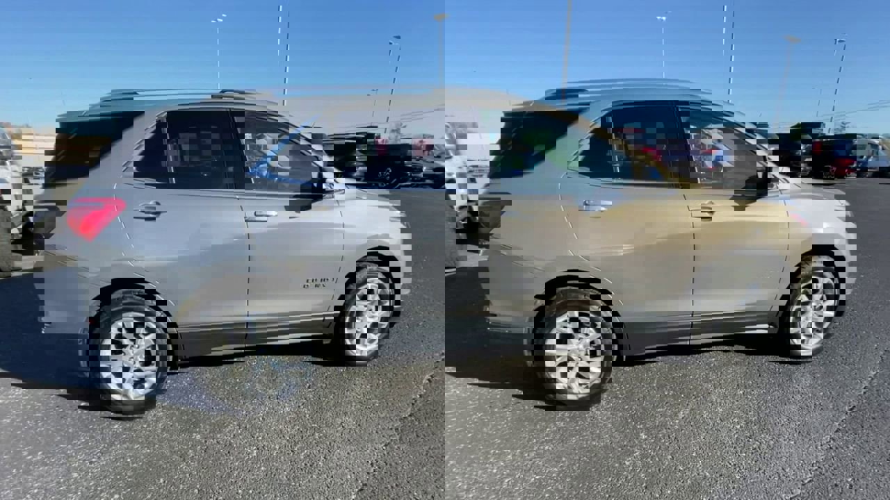 Used 2019 Chevrolet Equinox Premier image 2