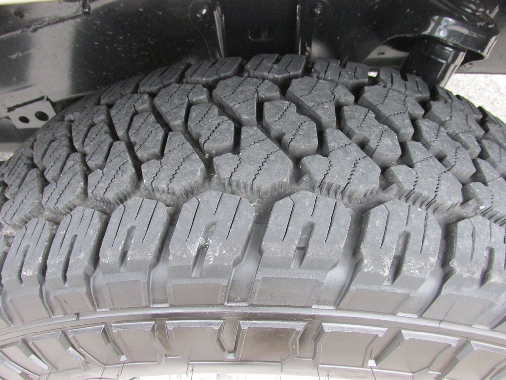 Used 2023 Toyota Tacoma SR AWD/4WD image 7