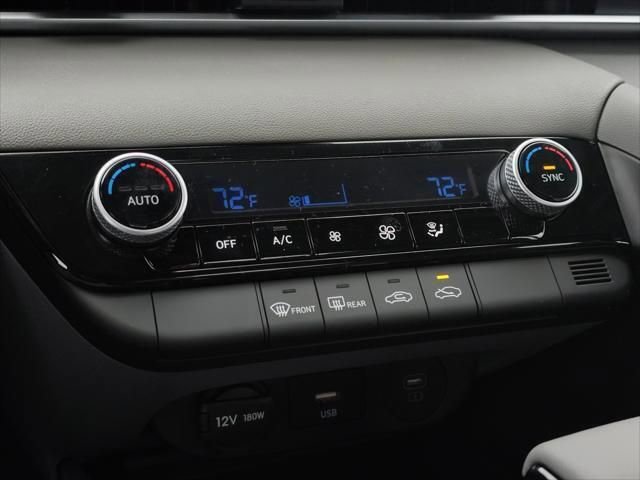 New 2026 Hyundai Elantra Sport FWD image 22