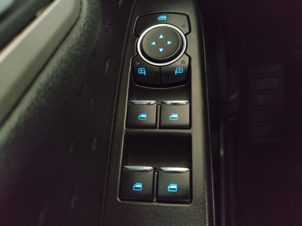 Used 2020 Ford Escape SE FWD image 27