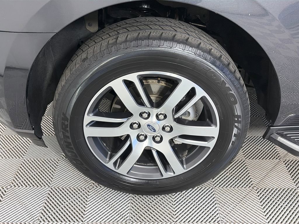 Certified 2022 Ford Expedition Limited AWD/4WD image 8