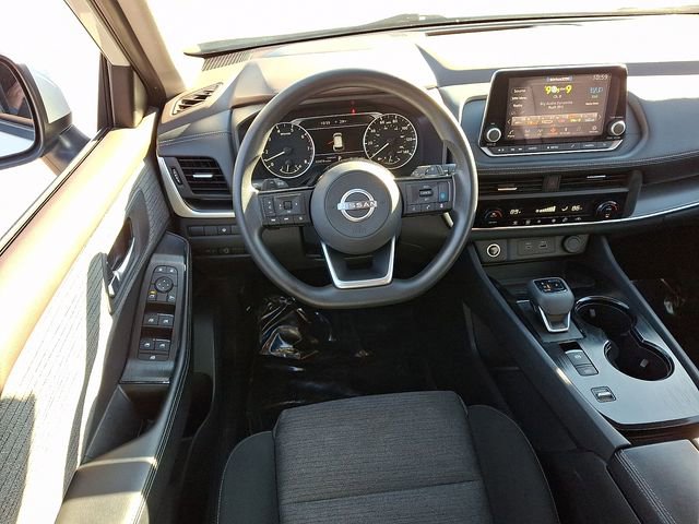 Used 2023 Nissan Rogue SV image 14