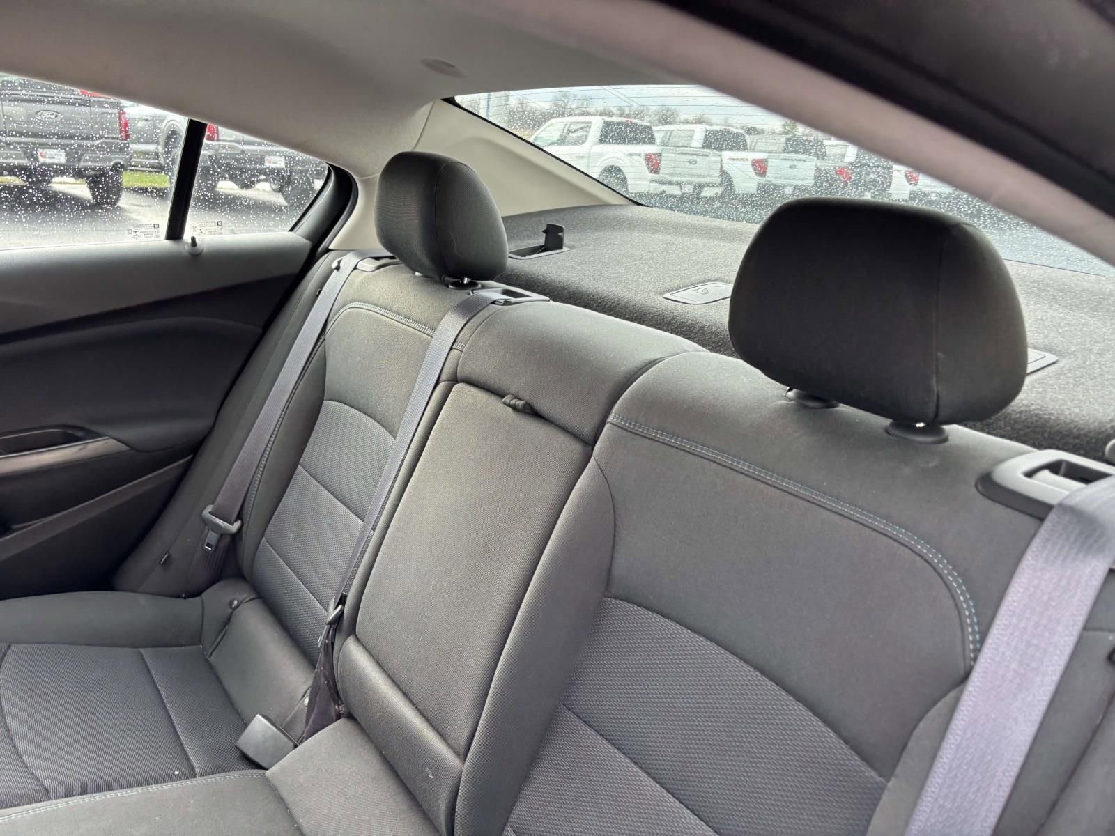 Used 2017 Chevrolet Cruze LT w/ Convenience Package image 27