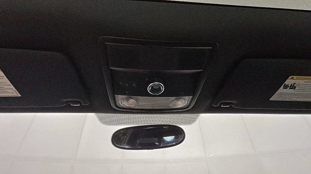 Used 2013 Volkswagen Beetle Turbo FWD image 25