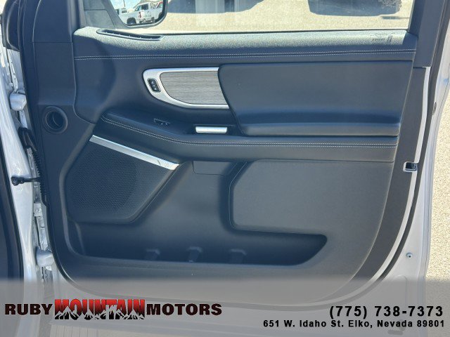 Used 2025 Ford Expedition Platinum AWD/4WD image 28
