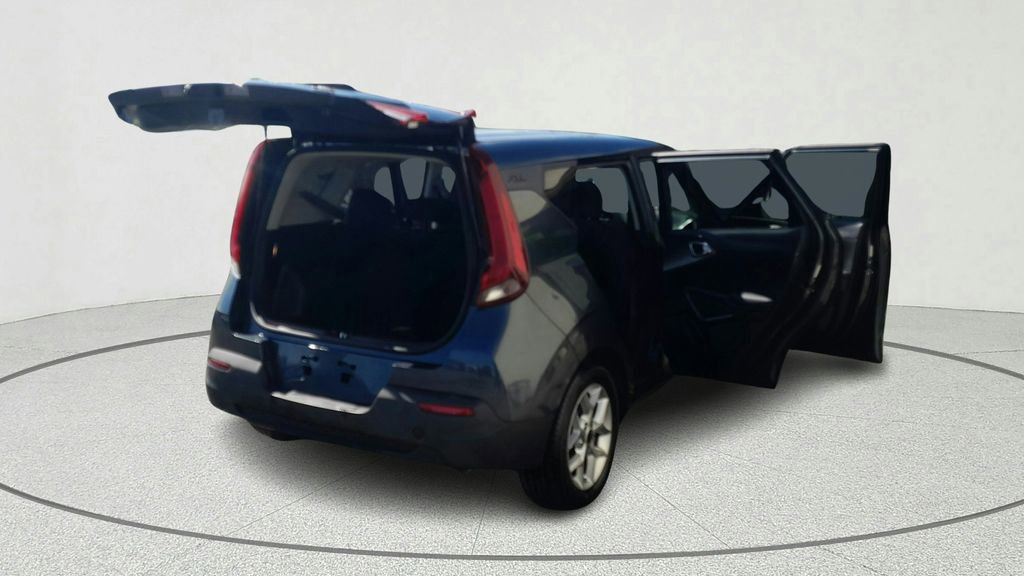 Used 2020 Kia Soul S FWD image 13
