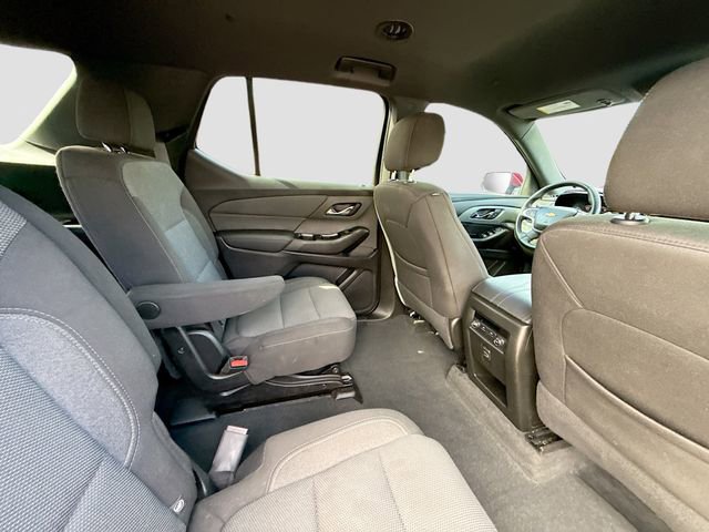 Used 2023 Chevrolet Traverse LT FWD image 26