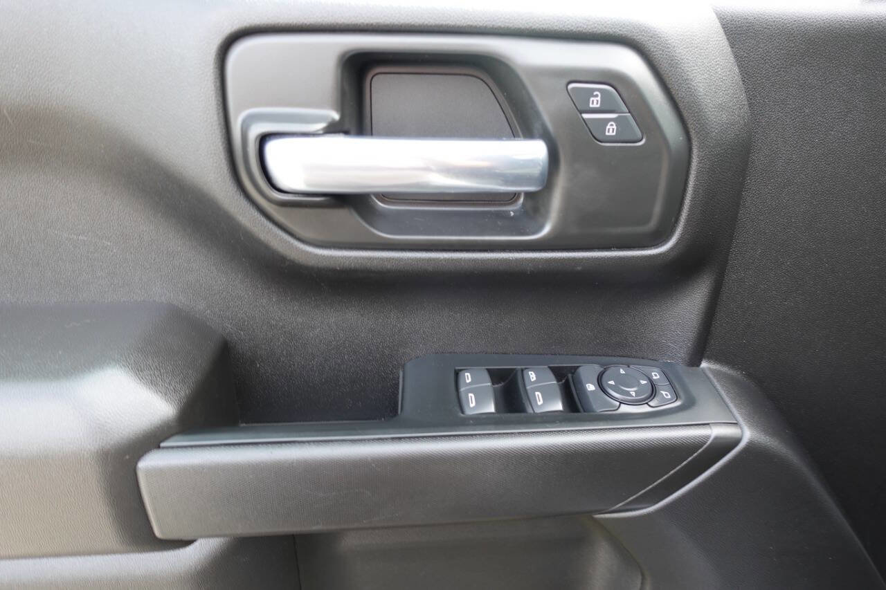 Used 2023 GMC Sierra 1500 Pro w/ Graphite Edition image 16