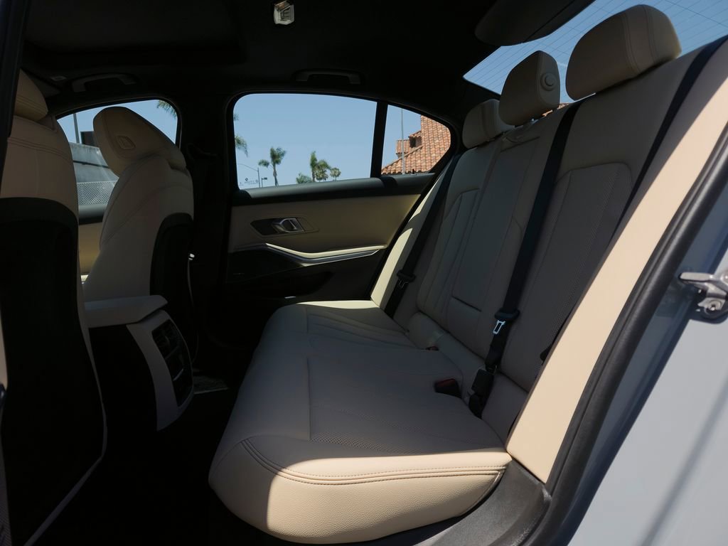 New 2026 BMW 330i Sedan w/ M Sport Package RWD image 8