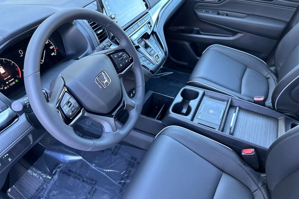 New 2026 Honda Odyssey Touring image 10