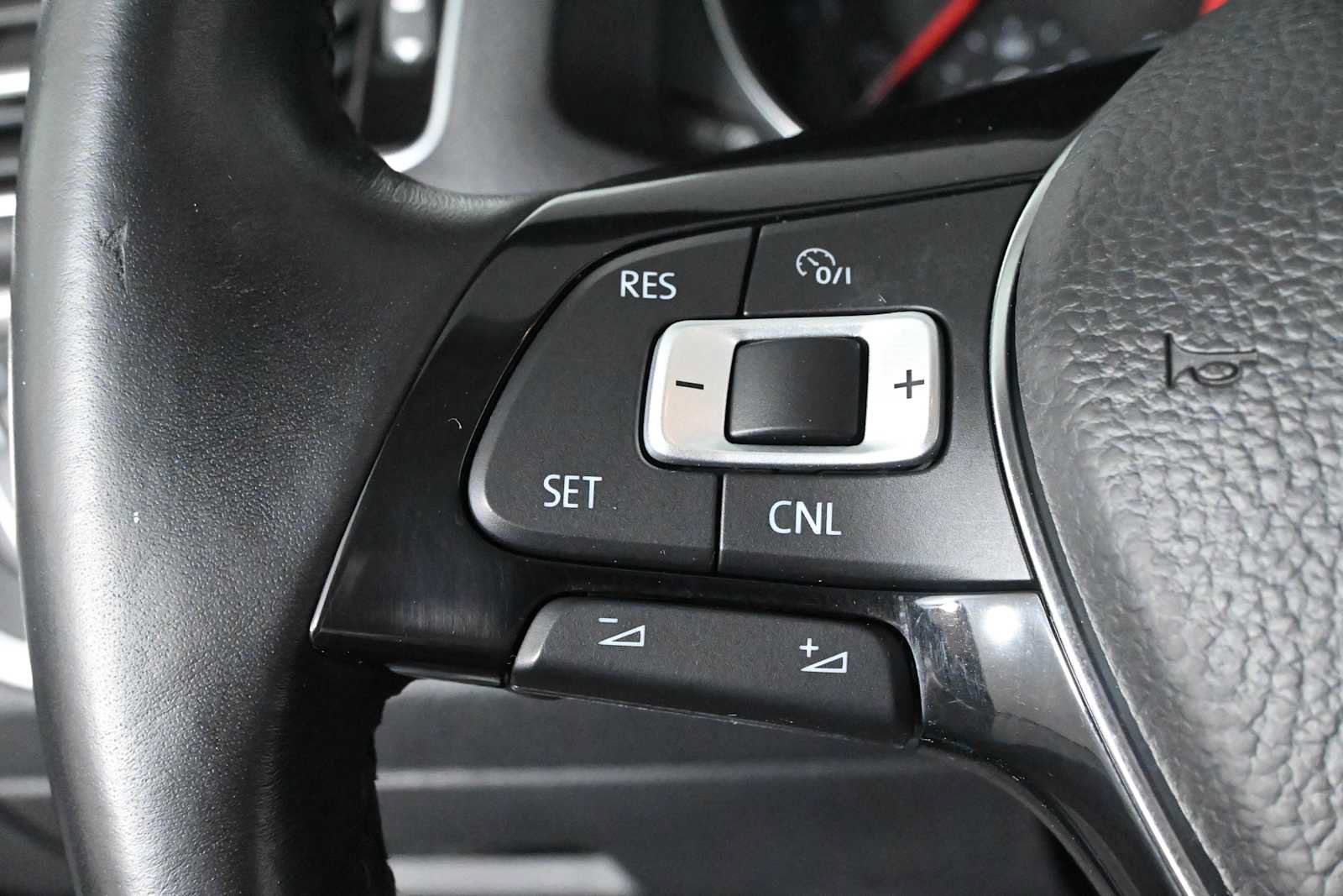 Used 2019 Volkswagen Passat 2.0T Wolfsburg FWD image 19