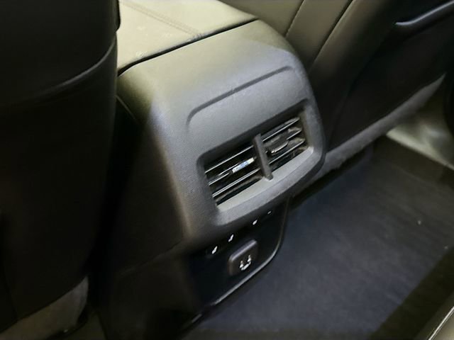 Used 2020 Chevrolet Equinox Premier image 29