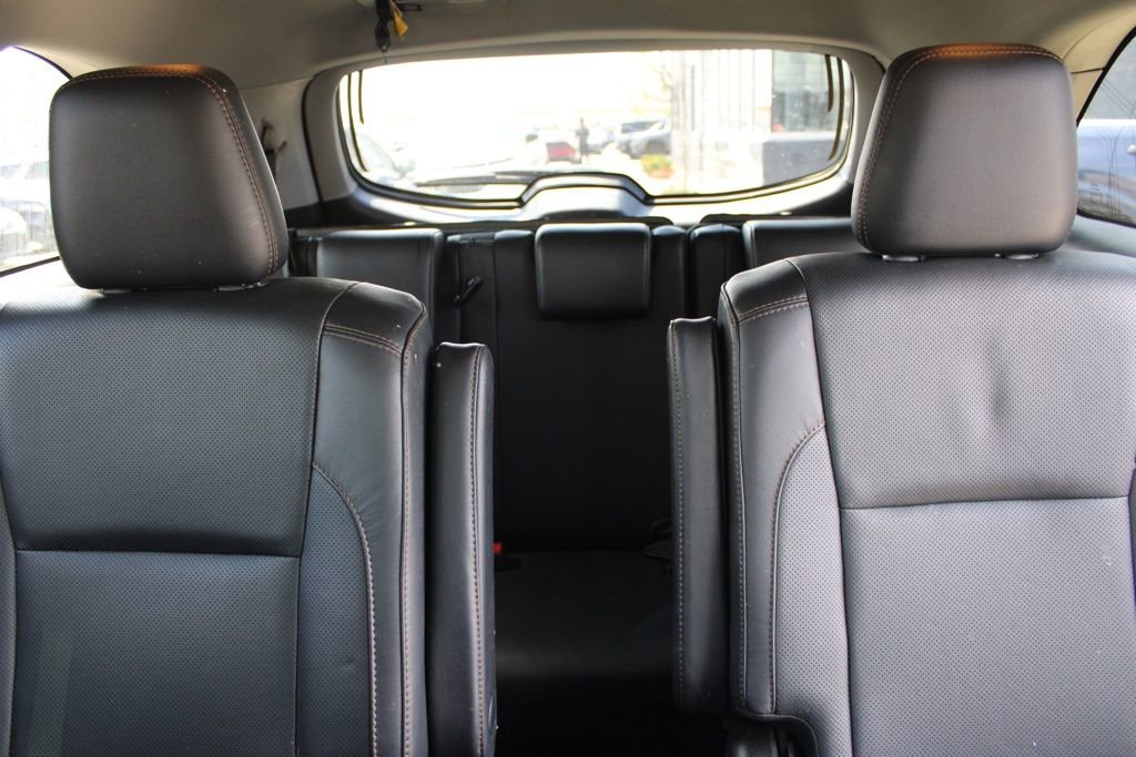 Used 2019 Toyota Highlander Limited image 30