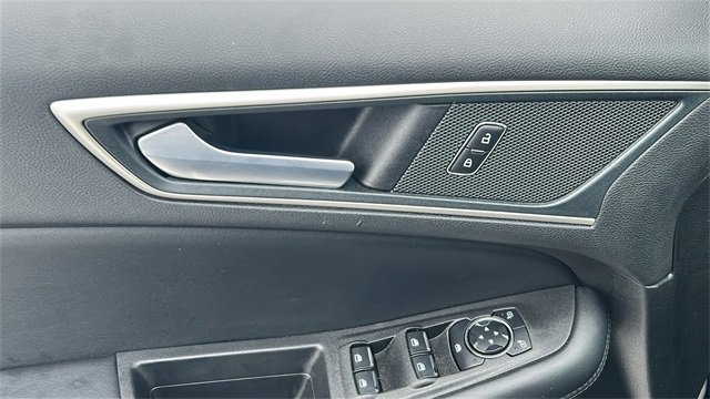 Used 2024 Ford Edge SEL w/ Convenience Package image 10