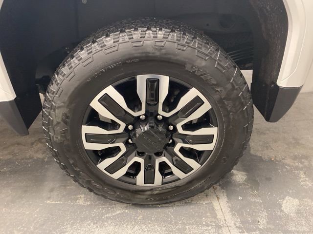 Certified 2025 GMC Sierra 2500 Denali Ultimate image 32