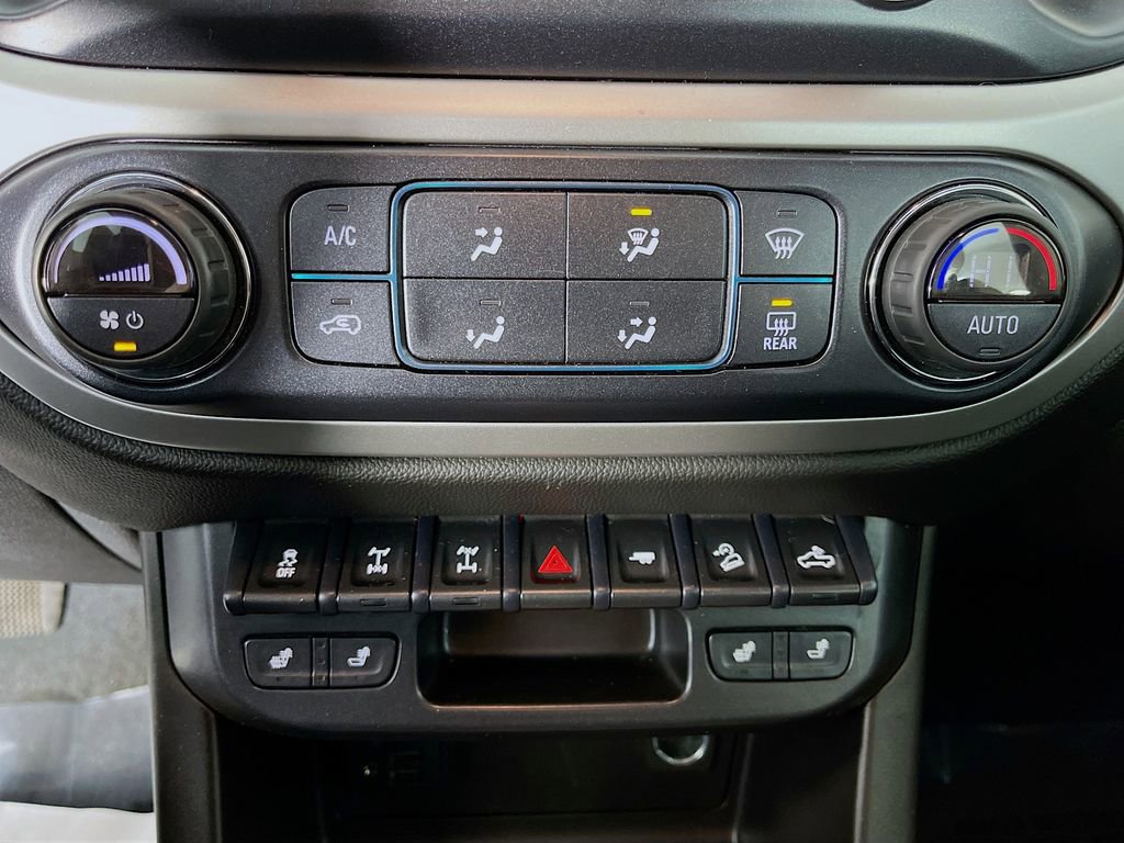 Used 2019 Chevrolet Colorado ZR2 image 22