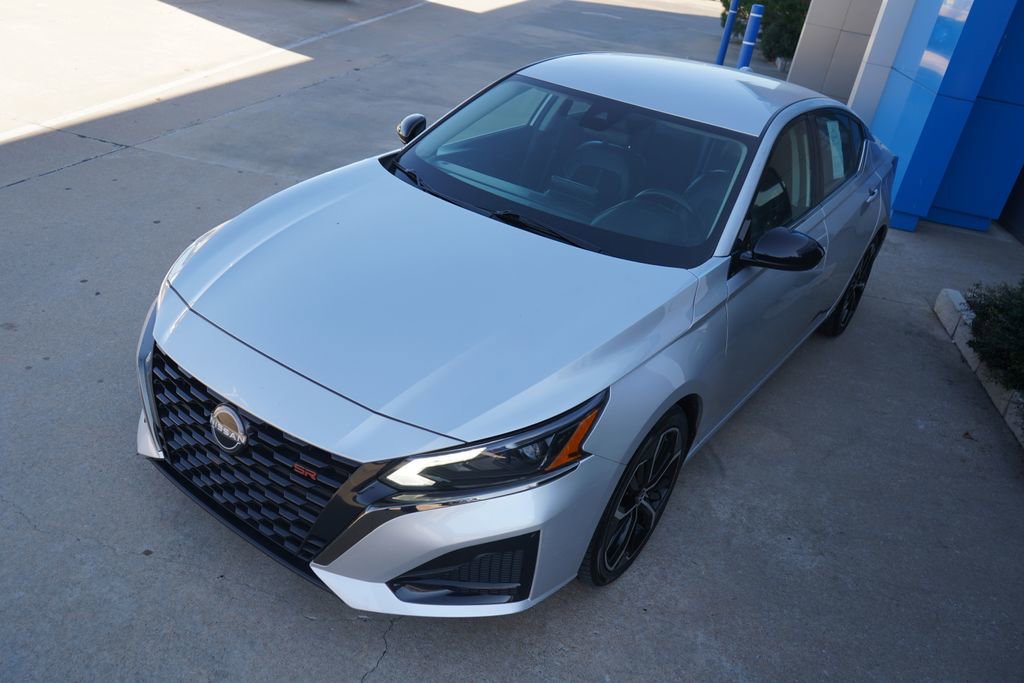 Used 2024 Nissan Altima 2.5 SR image 13