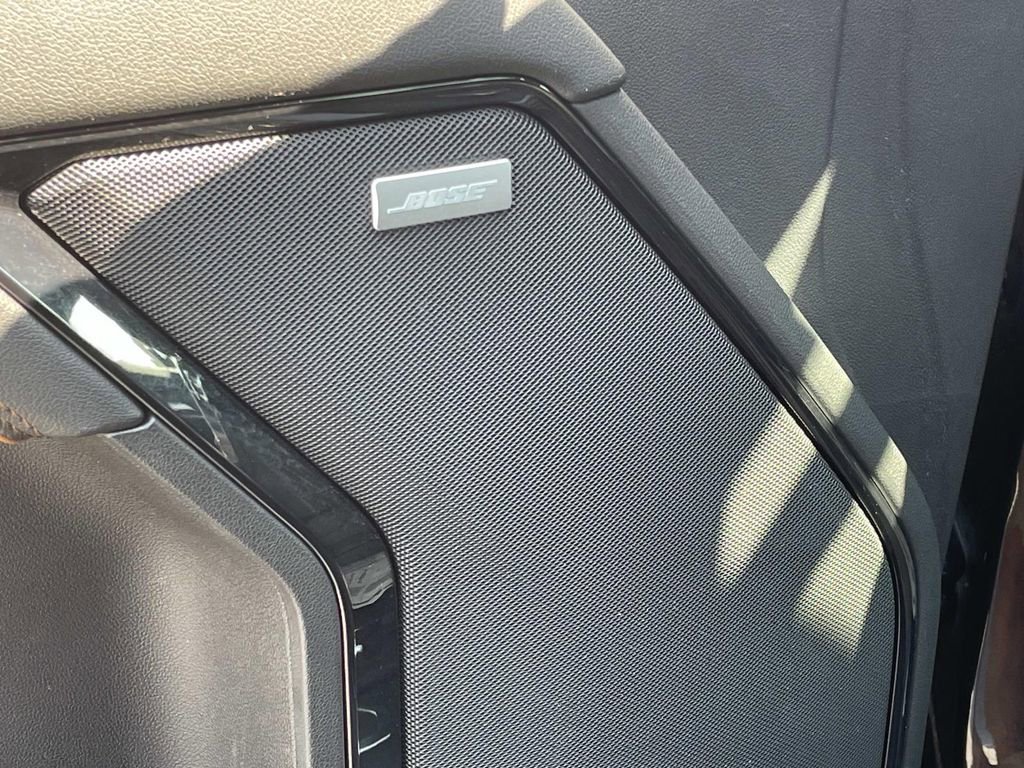 Used 2024 GMC Sierra 2500 AT4 w/ AT4 Premium Plus Package AWD/4WD image 18