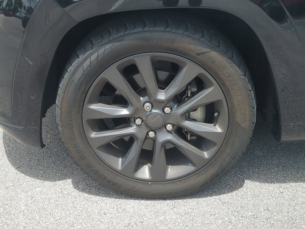 Used 2019 Jeep Grand Cherokee High Altitude AWD/4WD image 12
