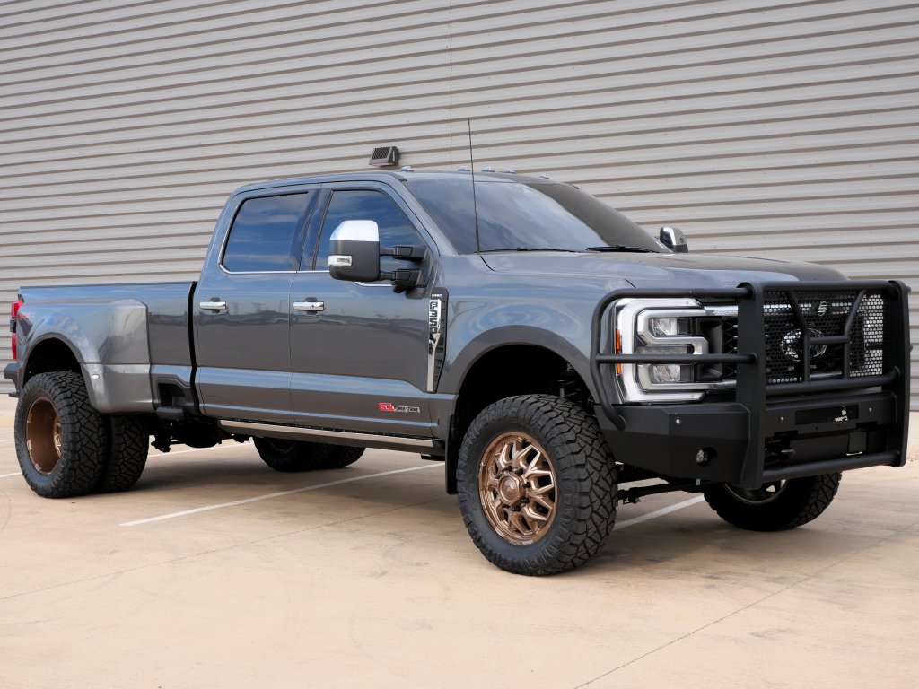 New 2026 Ford F350 Lariat w/ Lariat Ultimate Package