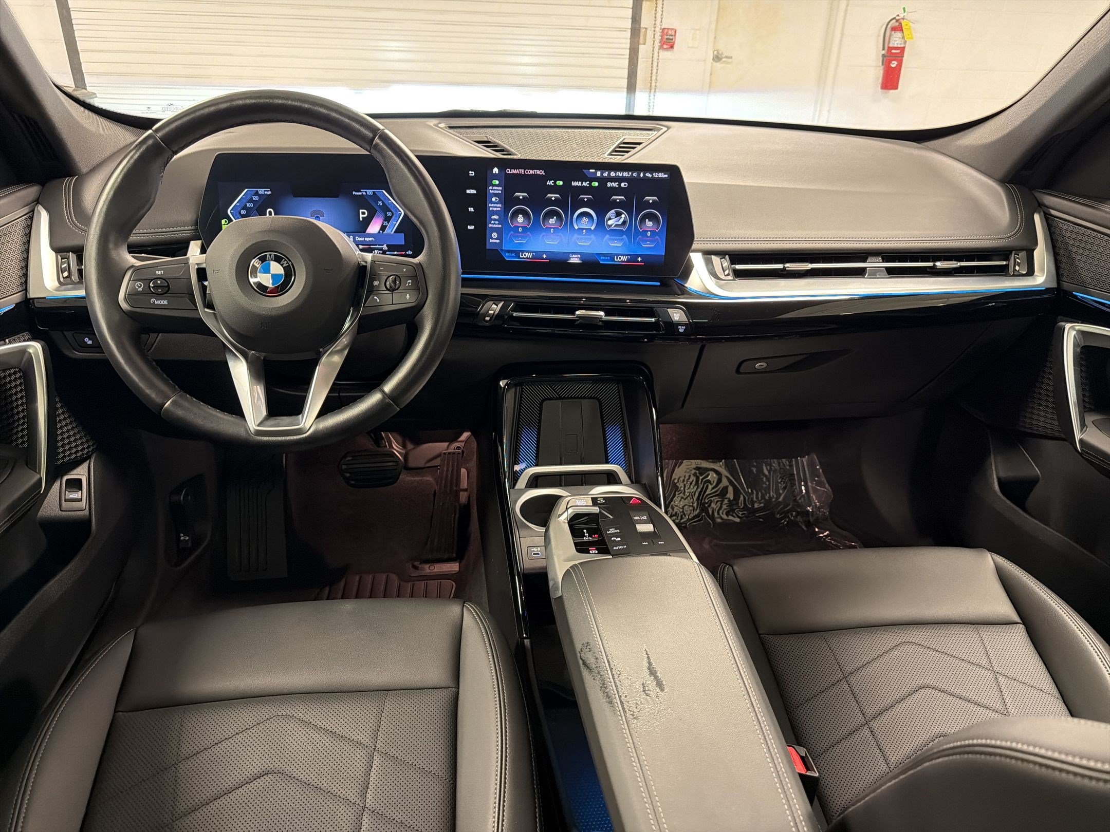 Used 2023 BMW X1 xDrive28i w/ Convenience Package AWD/4WD image 15
