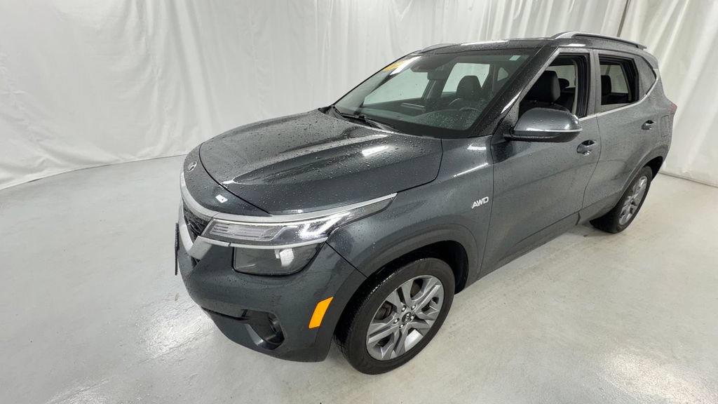Used 2021 Kia Seltos S AWD/4WD image 7
