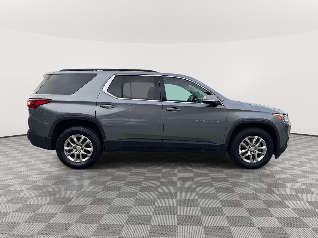 Used 2020 Chevrolet Traverse LT w/ Driver Confidence II Package AWD/4WD image 8
