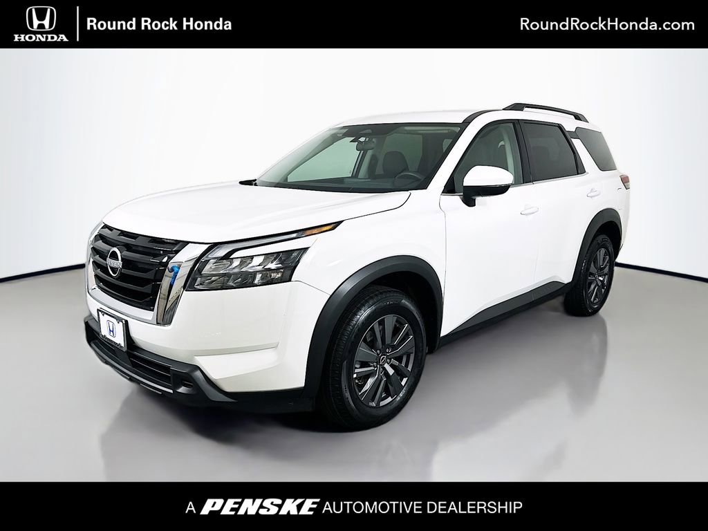 Used 2024 Nissan Pathfinder SV image 1