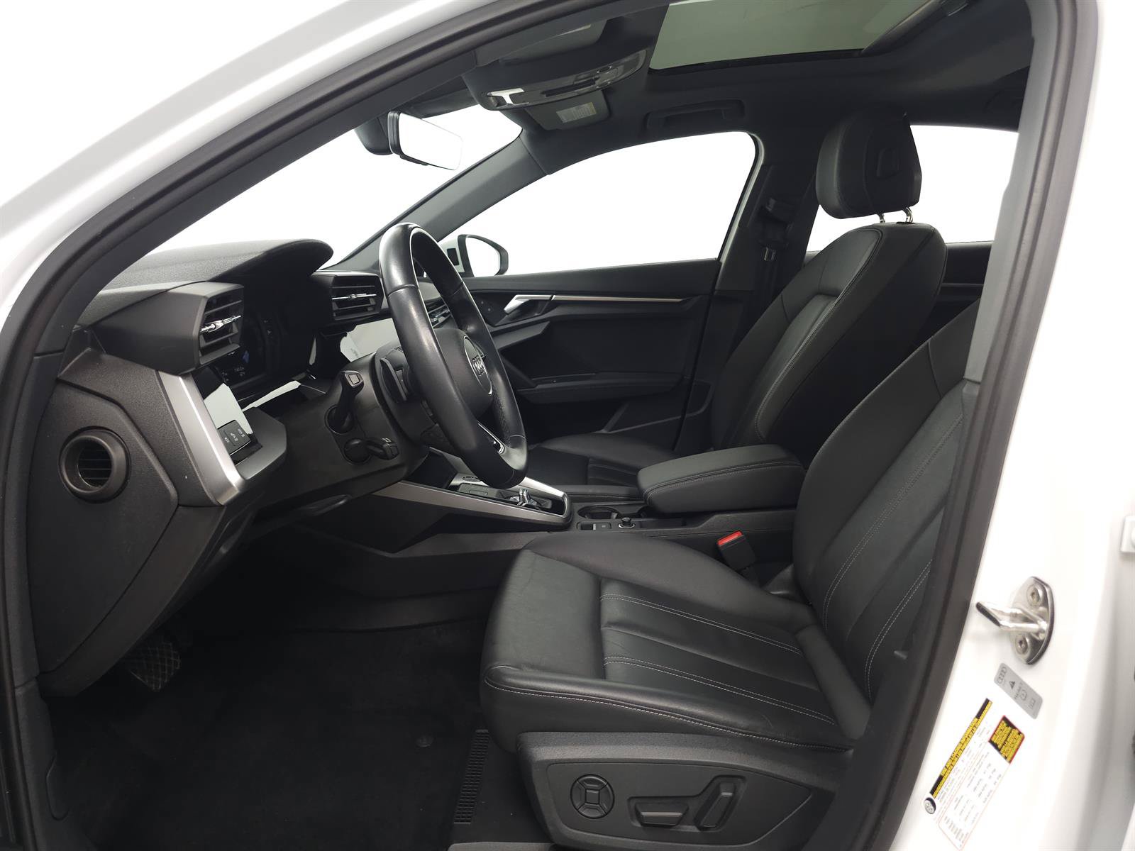 Used 2024 Audi A3 2.0T Premium FWD image 4