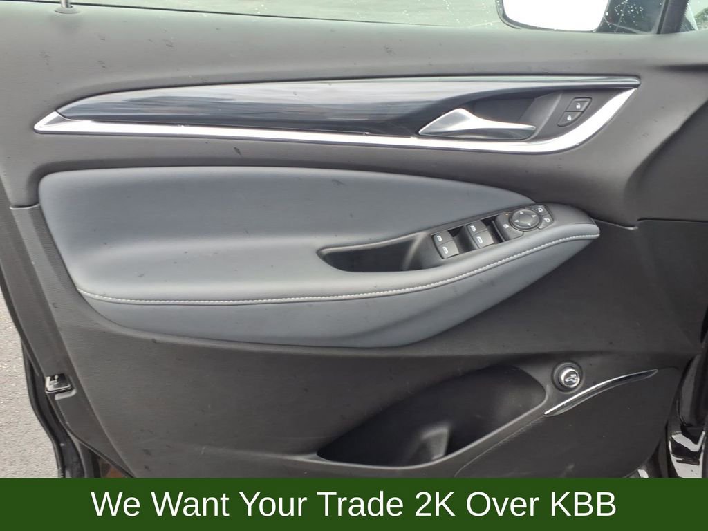 Used 2024 Buick Enclave Essence w/ Experience Buick Package AWD/4WD image 12