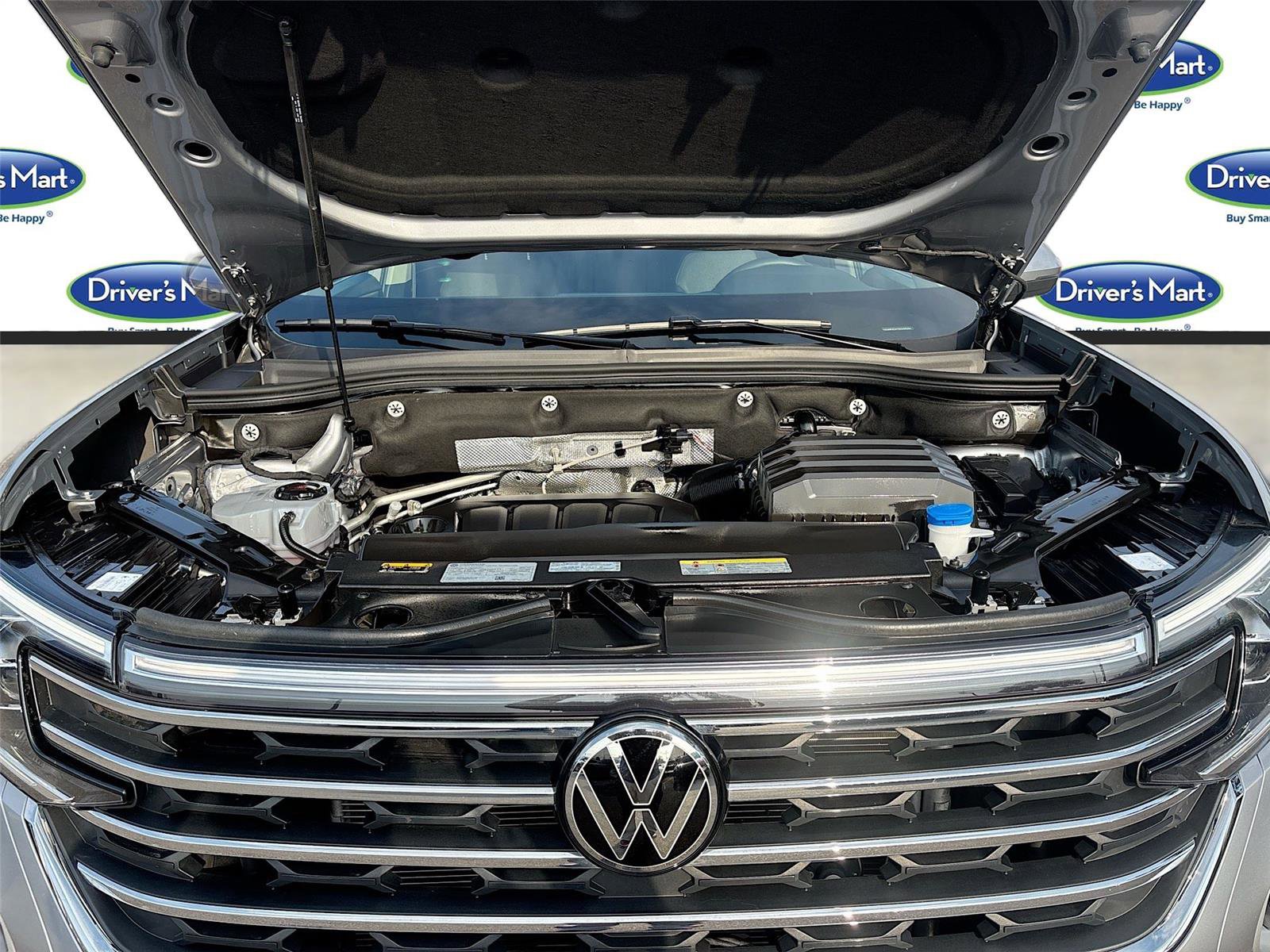 Used 2025 Volkswagen Atlas SE image 29