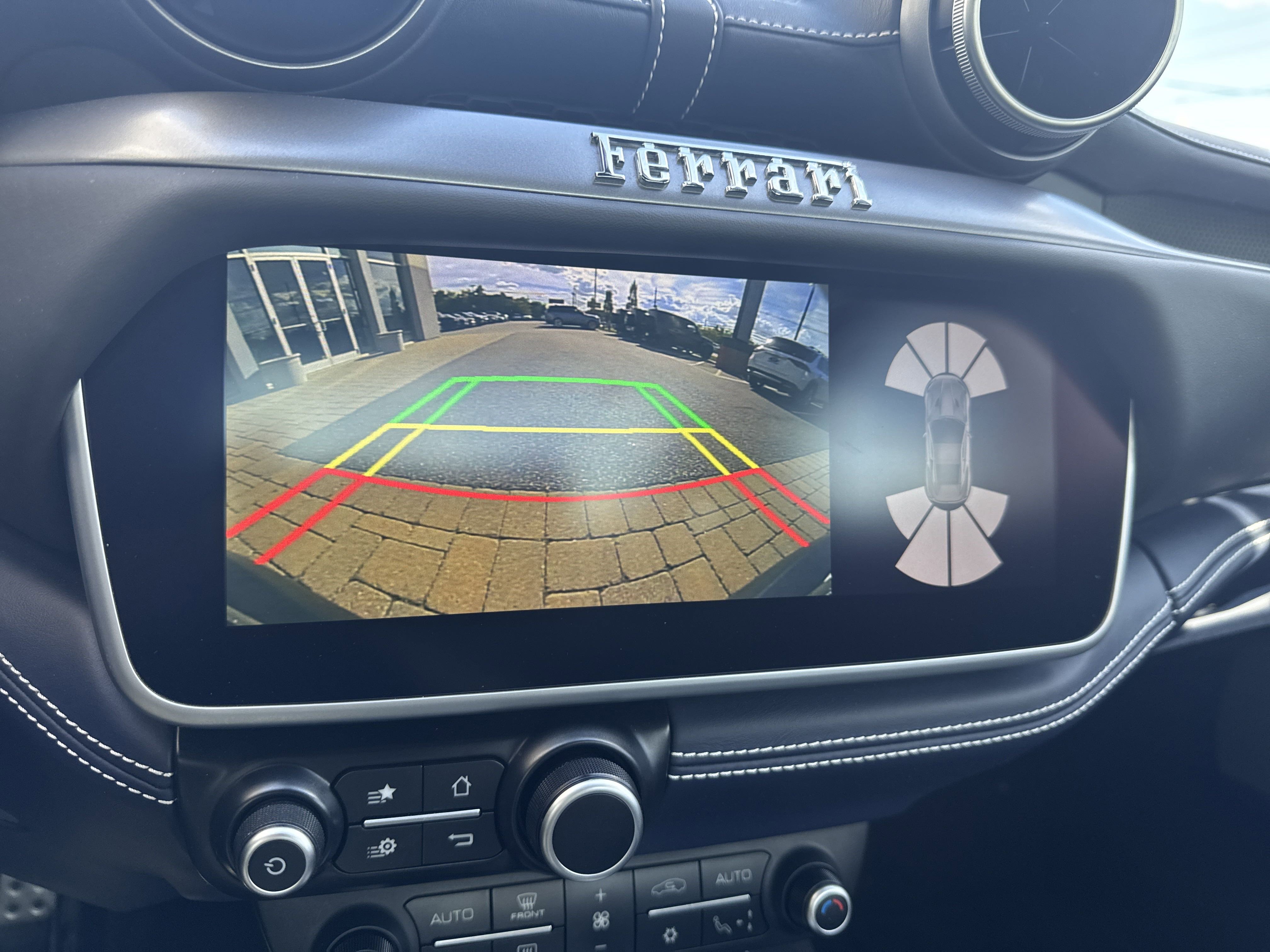 Used 2019 Ferrari Portofino image 23